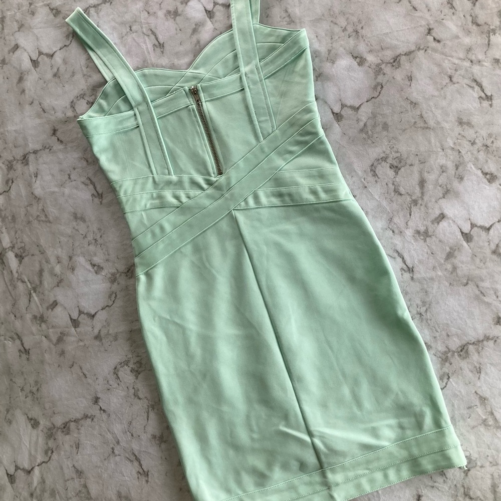 Sold in garage sale!π·Light teal green dress - Picture 3 of 9
